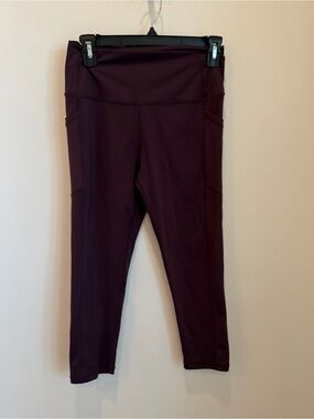 ZYIA Active Purple Pocket Capri Leggings Womens 8-10 High Rise Athletic Yoga Med